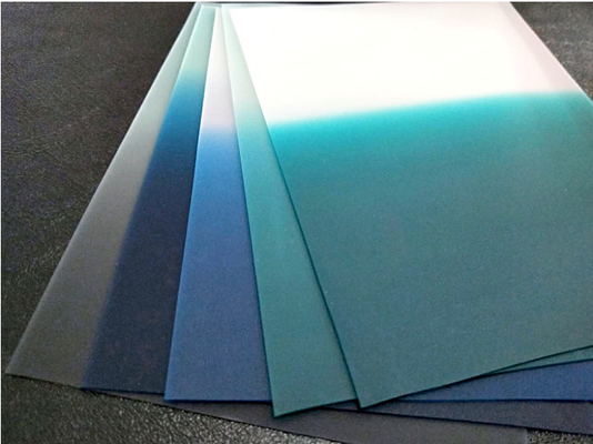 شريط ألوان 100٪ راتينج طازج PVB فيلم للطبقة البينية 0.76 مم لزجاج أمان الزجاج الأمامي